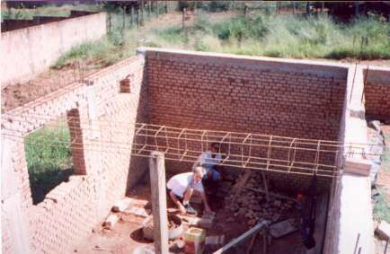 Elder Howell and Celio Ferreira building Celio's house in Alfenas. This was really quite a very well designed house that Celio was mostly building himself. He was hoping that a ward building would be built near to his home.
Daniel Gibby
18 Aug 2001