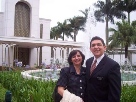 Os Simplicios foram ao templo de São Paulo em Outubro 2004
Daniel Gibby
26 Jul 2005