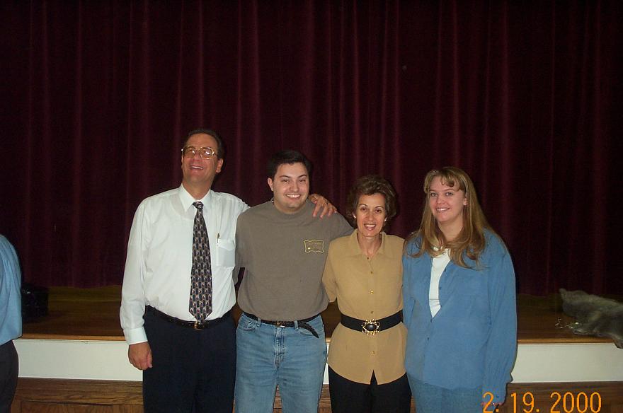 Amato Reunion 2000 Picture 12
Cade Hoff
18 Jun 2002