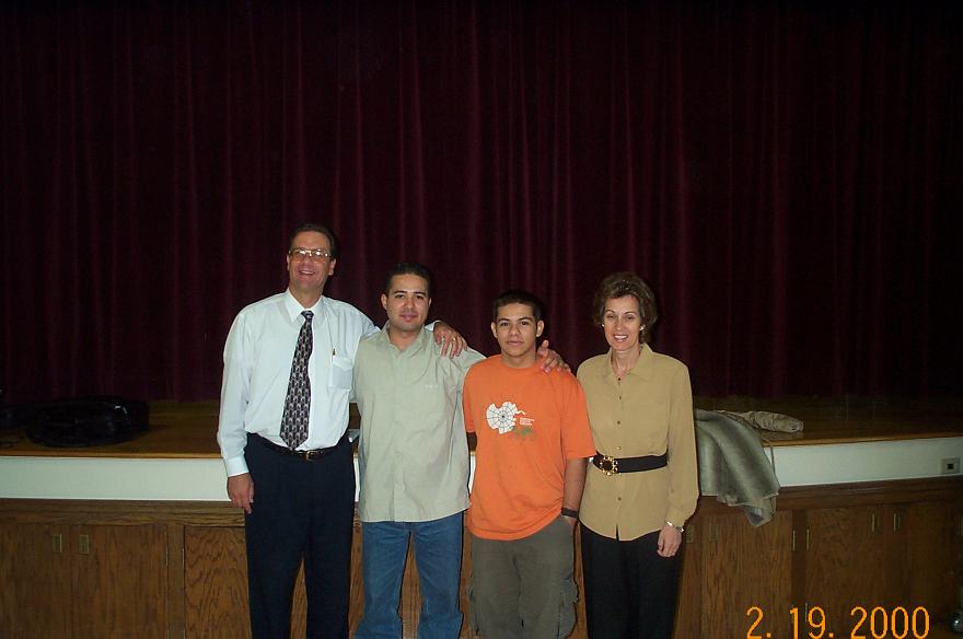 Amato Reunion 2000 Picture 7
Cade Hoff
18 Jun 2002