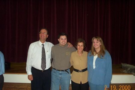 Amato Reunion 2000 Picture 12
Cade Hoff
18 Jun 2002