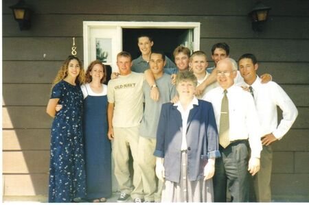 This was at the Broadhead's home in Rexburg, ID.
David Olson Sotutu
24 Apr 2005