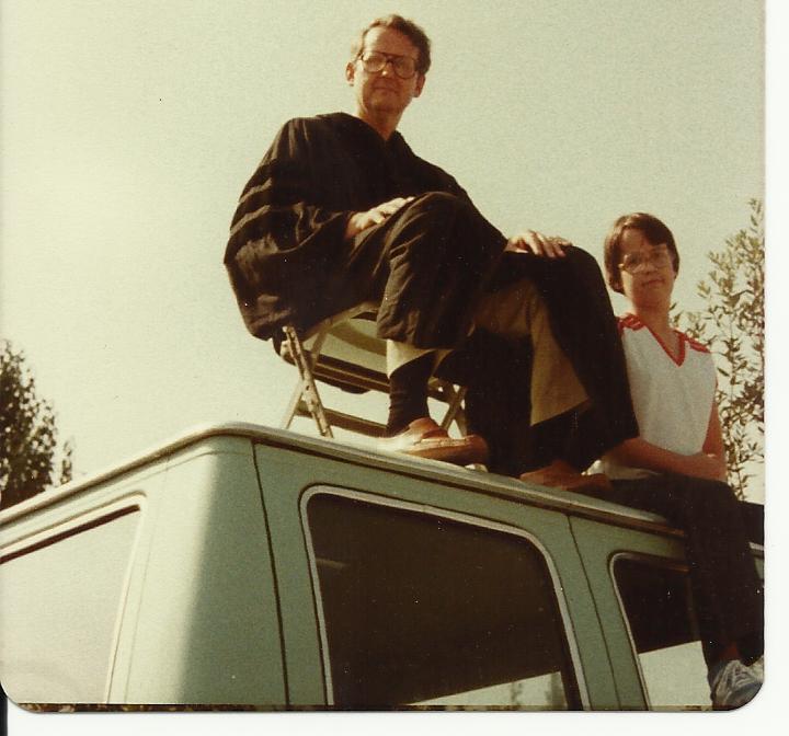 President Zachreson judging the parade entries.
Larry  Smith
29 Jan 2011