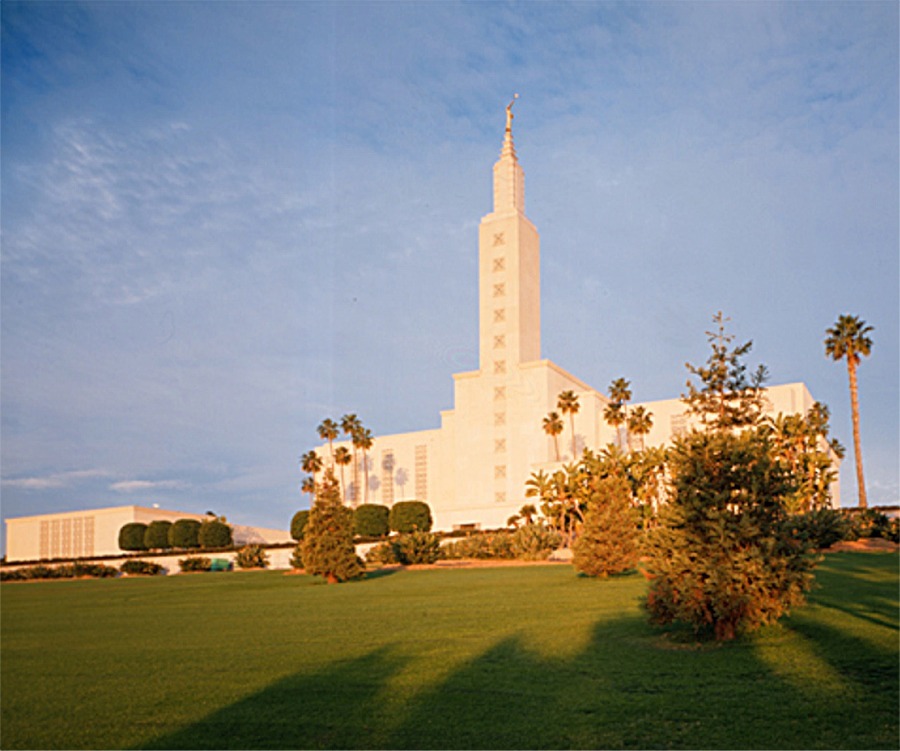 The California Long Beach Mission has 4 stakes that attend the Los Angeles Temple. Whittier, Cerritos, Long Beach, and Long Beach East.
Matai Ikona Tupola
22 Oct 2005