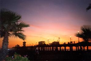 This is a nice picture of the Huntington Beach Pier.
Matai Ikona Tupola
22 Oct 2005