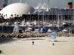 Beach near downtown Marina, Queen Mary and the Dome in the background.
Matai Ikona Tupola
25 Mar 2006