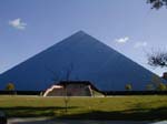 Pyramid at CSULB.
Matai Ikona Tupola
25 Mar 2006
