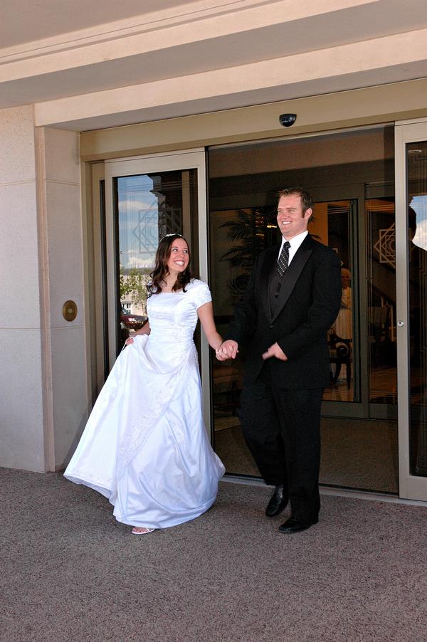 isnt she gorgeous
Martin Thomas Oesterle
10 Jun 2008