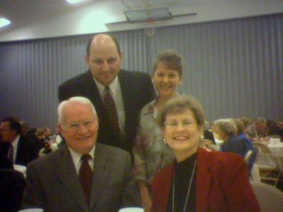 President & Sister Winder have returned from serving as Temple President of the Nauvoo Temple.
Greg  Davies
08 Nov 2004