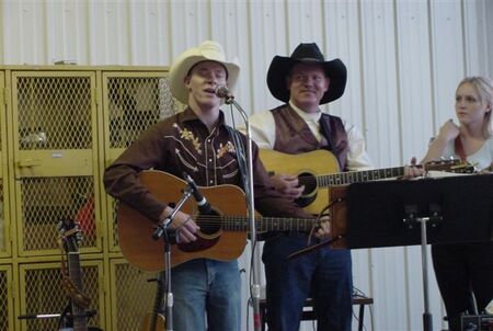 DOIN SOME BLUEGRASS
Brandon A Mitchell
18 Nov 2002