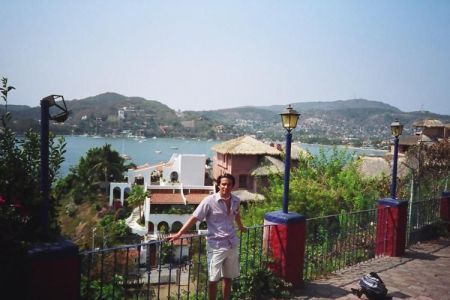 The Best Place ever!!!!
Mexico Lindo y Querido
Gustavo Alonso Navarrete
15 Mar 2003