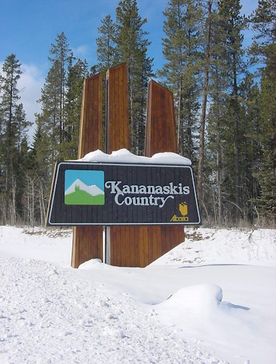 The road side sign announcing your arrival into the Kananaskis Country.
David J. Campos
21 Mar 2003