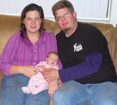 Jennifer, Ian, and lil' miss Hunter Rose. Born on Feb.15.2007
Ian Patrick Fitzgerald
07 Mar 2007
