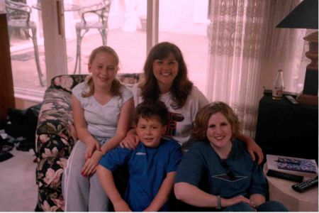 Tess and Children
Misty Lynn Peterson
19 Jun 2004