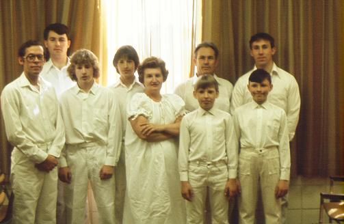 spring 1977, Saskatoon, Chuback's baptism day
Loren H Evans
04 Jul 2007