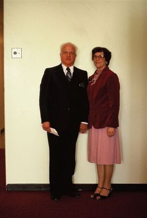 President and Sister Esplin
Leon  Hammer
08 Jun 2009
