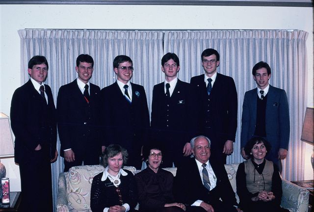 Going Home
Leon  Hammer
08 Jun 2009