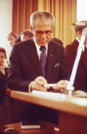 N Eldon Tanner, Mission conference 1976
Loren H Evans
27 Jun 2007