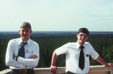Elder's Larsen and Werner AP's autumn 1976
Loren H Evans
04 Jul 2007