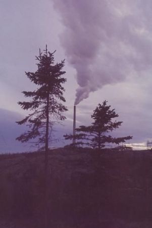 Flin Flon Manitoba smoke stack fall 1976
Loren H Evans
05 Jul 2007