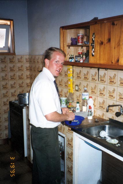 The only reason I submitted this photo, is for you to see that the missionaries usually have a stove, running water, etc.  When we used the faucet water, however, bleach was an essential additive.
Darin  DeMille
16 Dec 2002