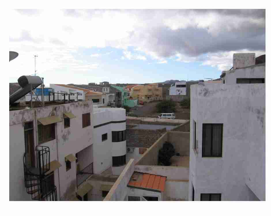 View of Praia neighborhood
Cliff  Solomon
17 May 2006