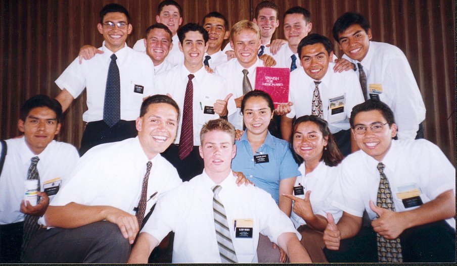 E.Regino, E.Marquez, yo, E.McClellan, E.Everton, E.Batarce, E.Ojeda, E.Ridges, E.Thompson, Hna. Opazo, E. Thueson, E.Lyon, E.Robinson, Hna. Mesa, E.Nina, E.Marin
Jorge Antonio Herrera
03 Jul 2002