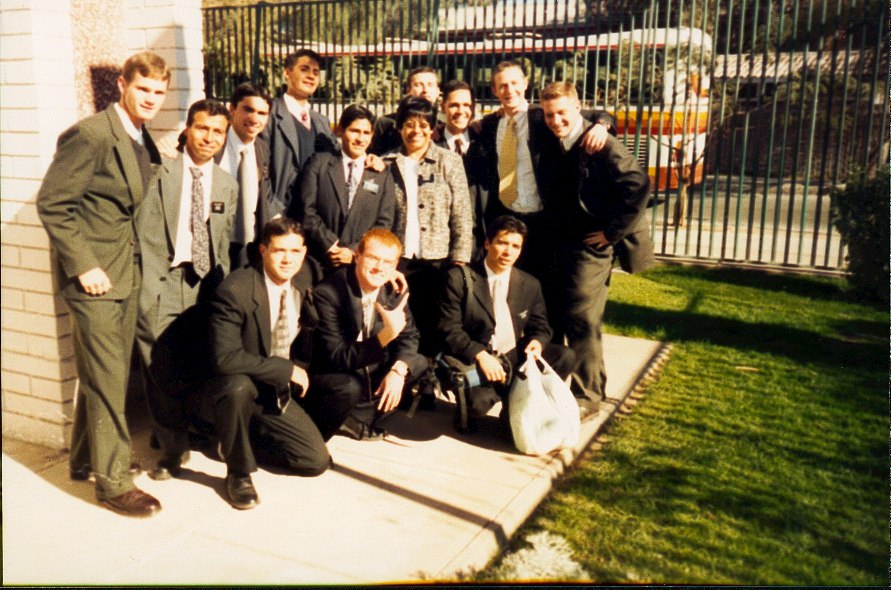 E.Loveless, E.Curilen, E.Rojas, E.Darby, E.Gonzalez, E.Manzano, E.Thompson, Hna.Call, E.Parkin, yo, E.Landaur, E.King, E.Taylor
Jorge Antonio Herrera
03 Jul 2002