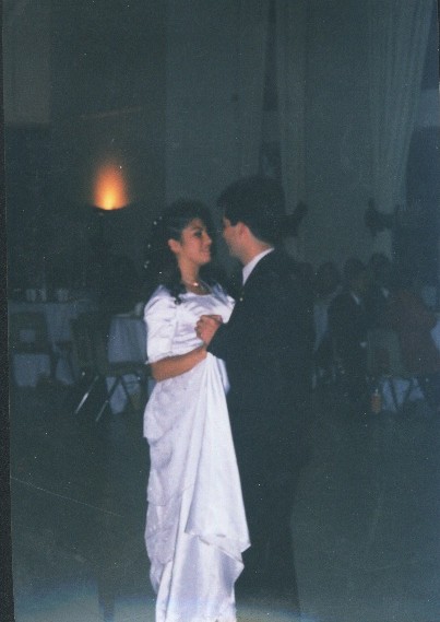 bailando el vals en la capilla providencia, al lado del templo, ensaye toda la semana
Victor Ariel  Valdes Erazo
14 Apr 2003