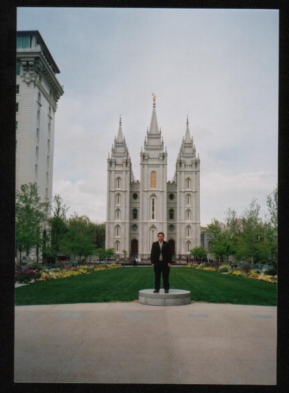 ES UNO DE LOS MEJORES TEMPLOS DEL MUNDO POR SU RICA HISTORIA
Rodrigo Alejandro Santana
17 May 2003