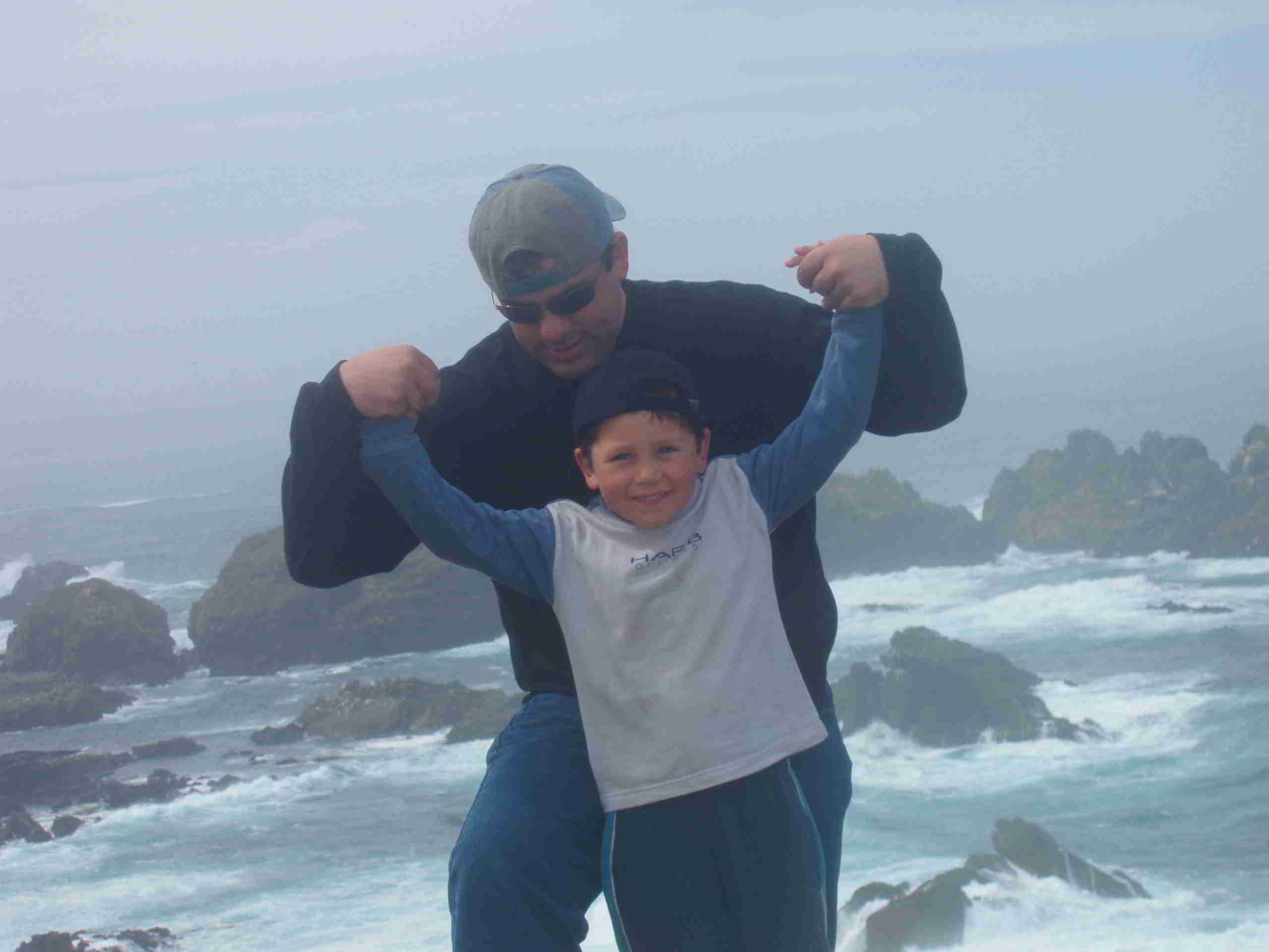 CABEZAS PAPA Y CABEZAS HIJO
CABEZAS H OLIVER GORKI CABEZAS
29 Dec 2005