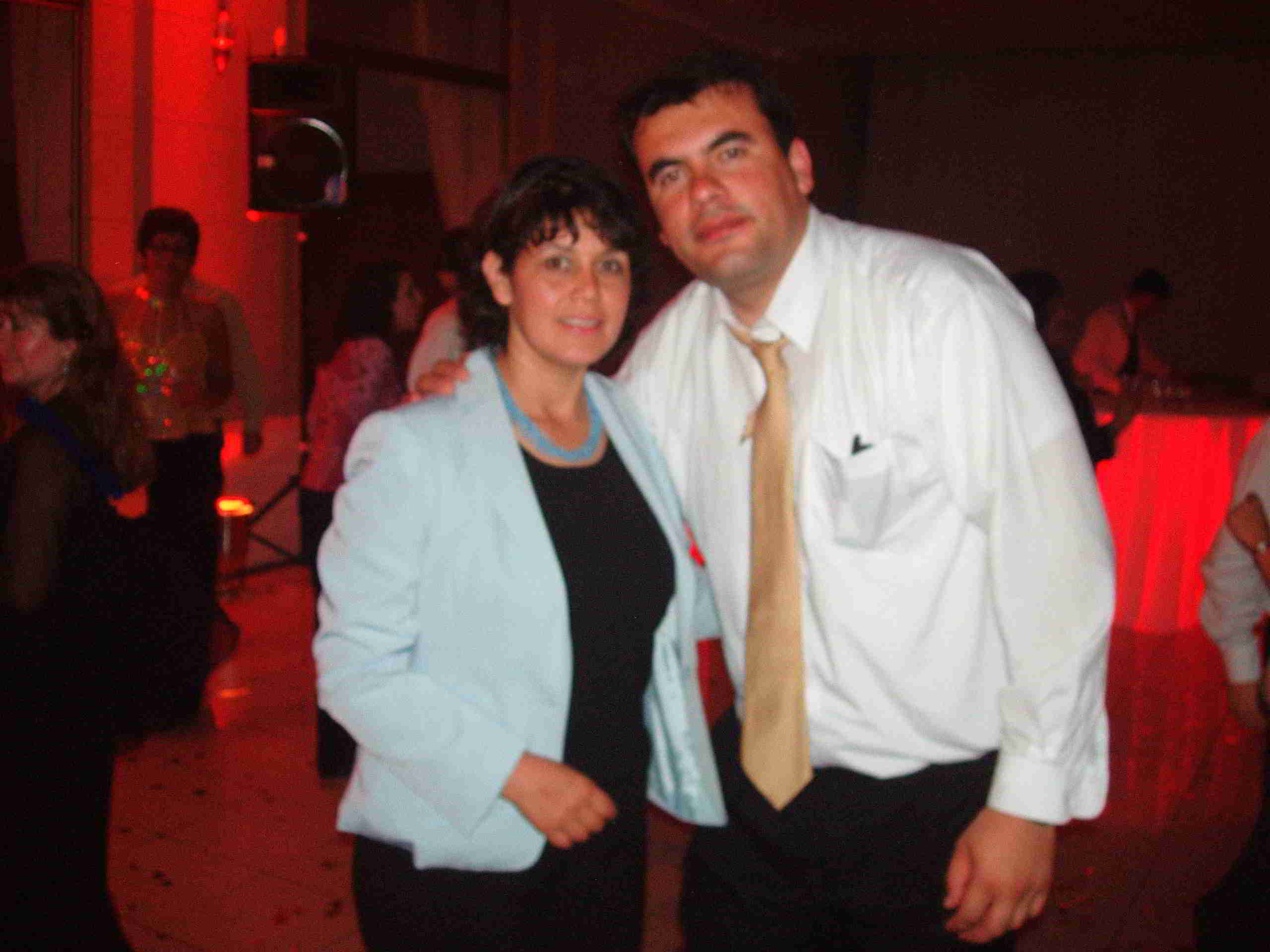 FIESTA BAILABLE DE FIN DE AÑO 2005.
OLIVER CABEZAS Y ORIANA DONOSO.
FUE UNA NOCHE FANTASTICA
CABEZAS H OLIVER GORKI CABEZAS
29 Dec 2005