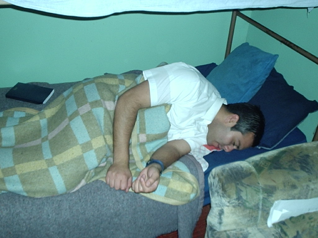 a qui  saliendo de la pension
christian edgardo fuentes
11 Jan 2006