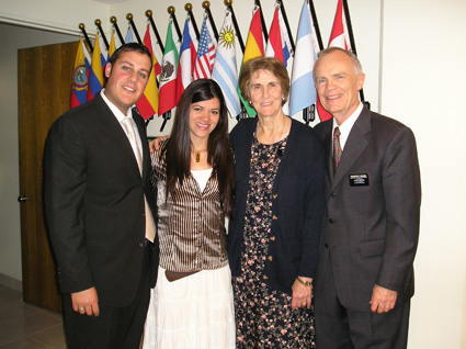 mi marido y yo en nuestro ultimo viaje a chile
AMERICA  VALENZUELA-ROJAS
04 Aug 2007