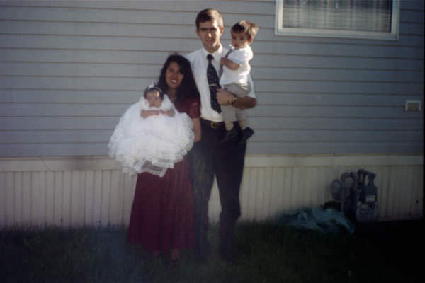 Nuestros hijos
Marcus Eric Brinkerhoff
20 Mar 2001