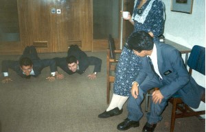 Este es Elder Alcívar, responsable de que no me engordara en el CCM. Durante las dos semanas de entrenamiento competimos duro por ver quien haría mas flexiones. ¡El Elder era Argentino, así es que no pude perder!
Mission Network
07 Mar 2006