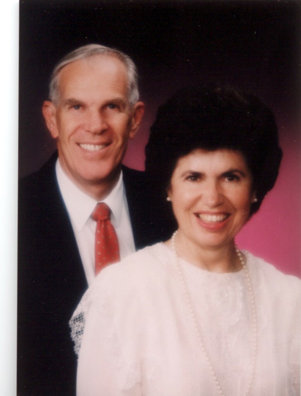 Gracias por su amistad,diligencia,fueron una bendicion para mi,que dios les bendiga en sus vidas
Jose Eduardo Muñoz Riveros
06 Jun 2007