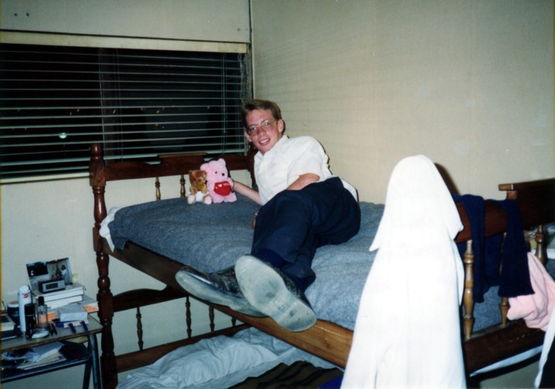 Este compañero grande de corazon y amor por la obra,,sus obras me hicieron crecer
  grandeeeeeeeeeeeeeeeeeee
Jose Eduardo Muñoz Riveros
06 Jun 2007