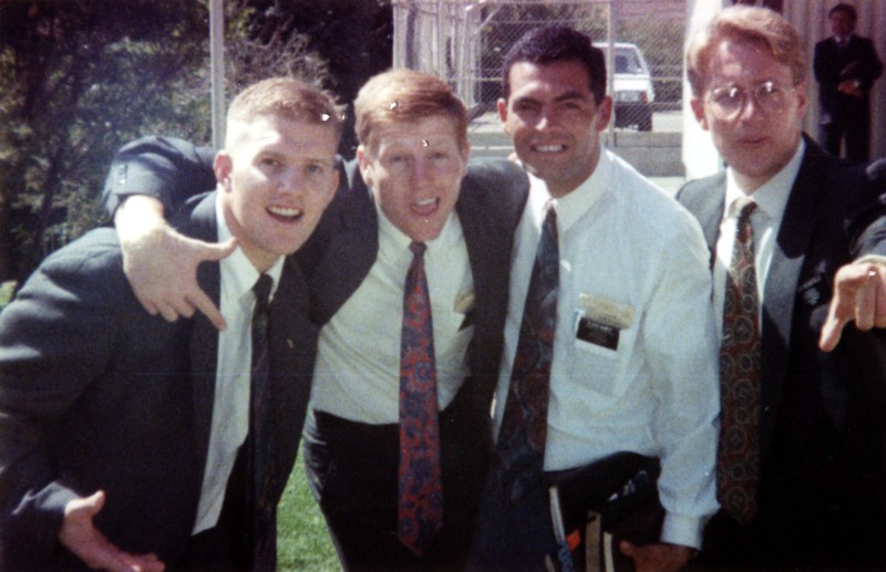 Con ellos se aprendia a ser mejores,

mis saludos a ellos ....fuerza siempre
                jose
Jose Eduardo Muñoz Riveros
07 Jun 2007