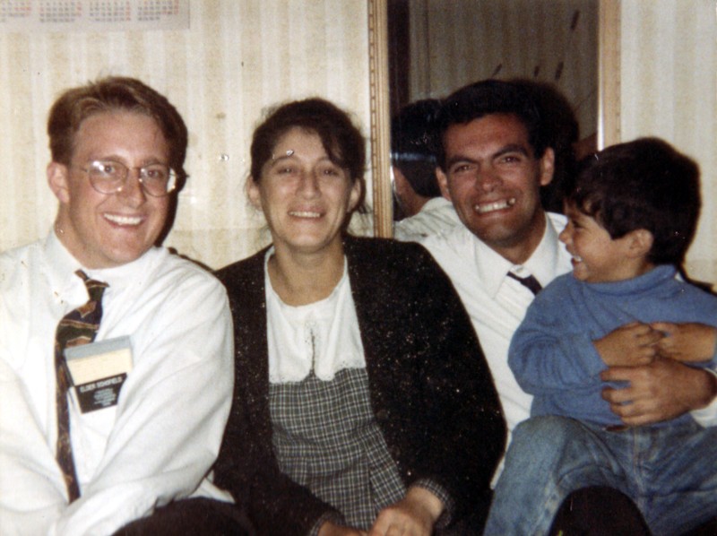 Dios te bendiga siempre,un gran siervo del señor.......compartiendo el evangelio ,,,laguna redonda 1992.......
                         un gran recuerdo
Jose Eduardo Muñoz Riveros
07 Jun 2007