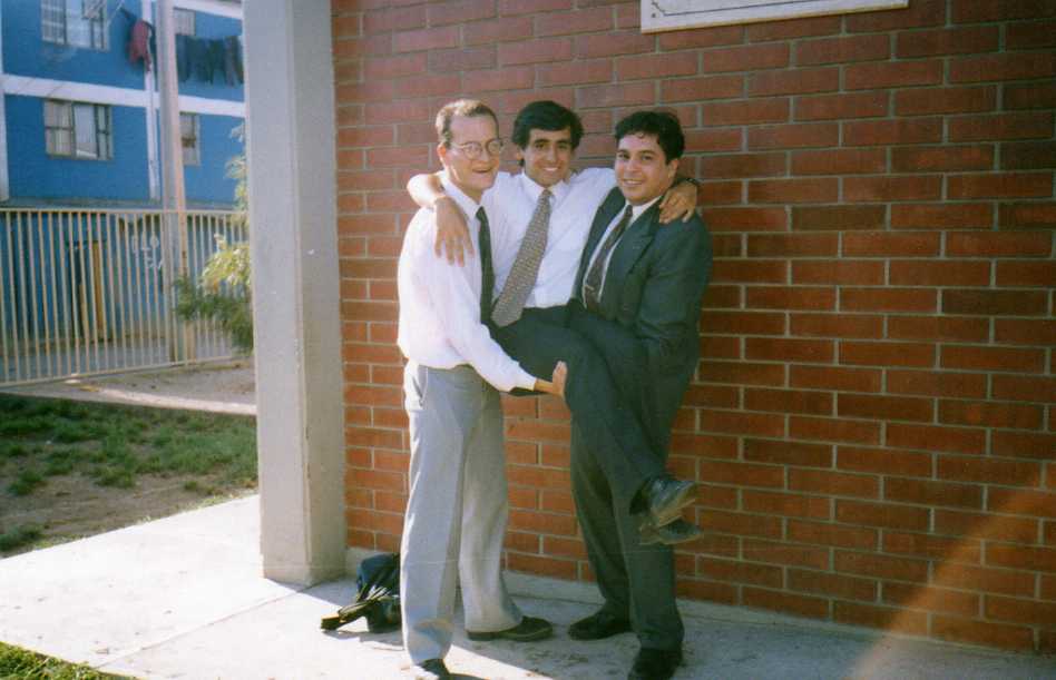 Aqui estoy con José Miguel Vargas (Otro misionero regresado de Conce) y el Eduardo Canales (sirviónen Antofa)
Luis Agustín Ahumada
21 Nov 2007