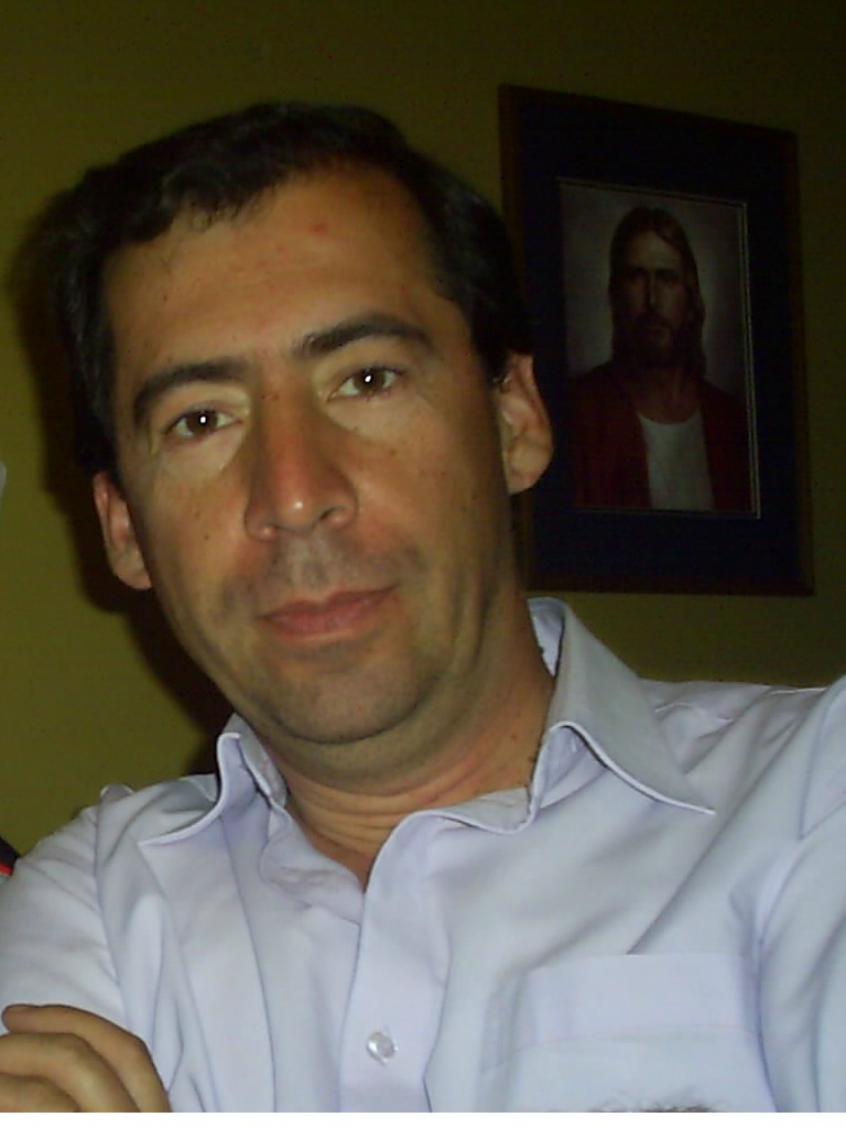 Nestor  Obregon Alumni Photo