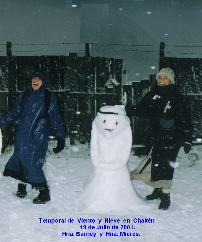 Esto ocurrió el  19 de Julio del 2001. Wuw!!! fue un día durísimo. Sin embargo el Padre siempre estuvo con nosotras!!
Se decía que ahí no nevaba desde varios años atrás, fue increíble. 
Como olvidar esos tiempos......Imposible!!Fueron unos de  los más felices de mi misión.
Irma C. Mieres Torres
12 Jun 2006