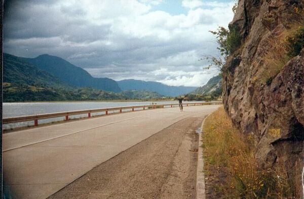 Camino desde Aysen a Chacabuco
Eduardo  Parra Jara
06 Apr 2007
