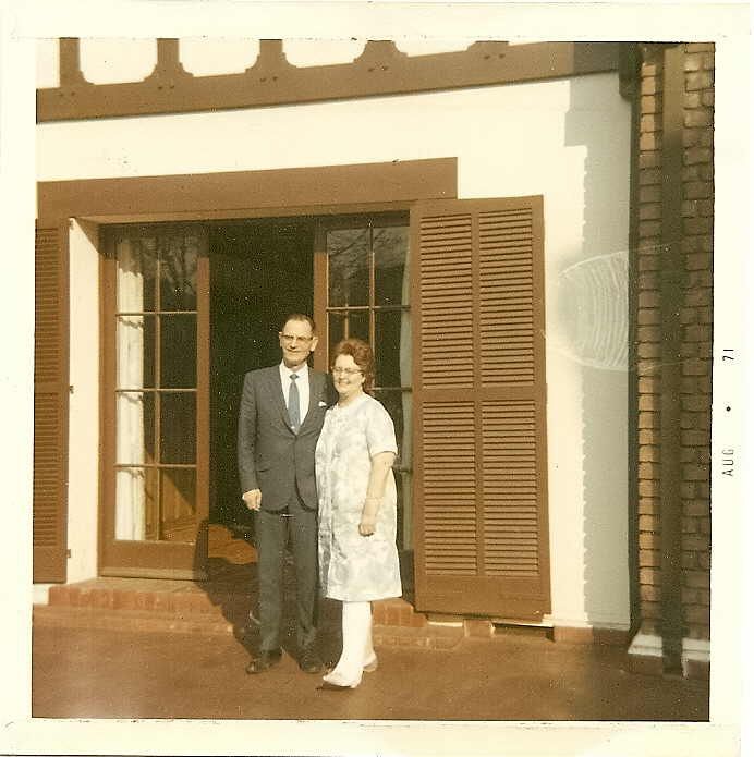 President and Sister Earl
Luis A. Herrera
03 Jan 2009