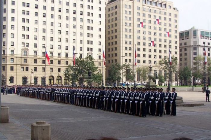 18 de septiembre de 2010 - La Moneda - Military Color Guard
Gary V. Davis
02 Oct 2010