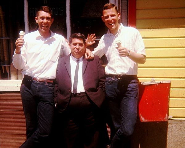 Elders Nordgren and Cowan with fairly new member (Bro. Torres) who ran an ice cream place out of his home.  We held meeting in this home.
Mark Richard Nordgren
29 Mar 2011