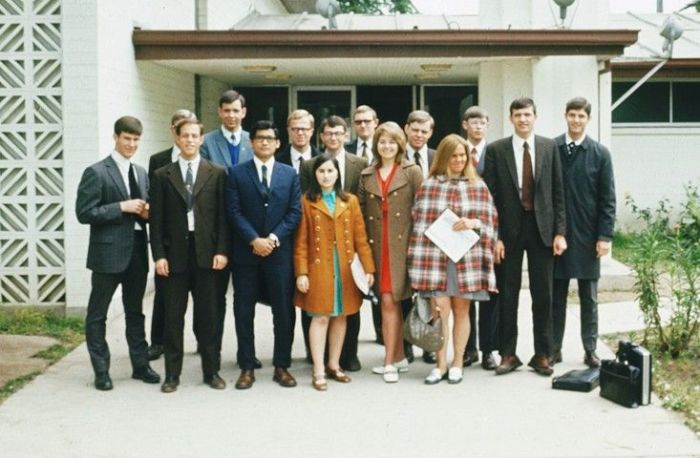 From the left is X, X, X, Franson, Jorge Pena, X, Delia Rochon, fifth from right Hessing, and third from the right is Partridge.

Posted on behalf of Robert Franson.
Blaine Nay
24 Nov 2012