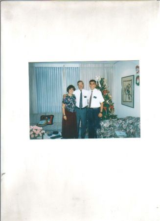 Y ahi estoy terminando con papá Hernandez
Oscar Javier Alvarez
04 Apr 2003