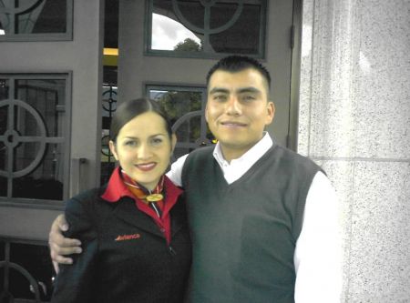 mi esposa y yo en el templo
Oscar Javier Alvarez
18 Dec 2005